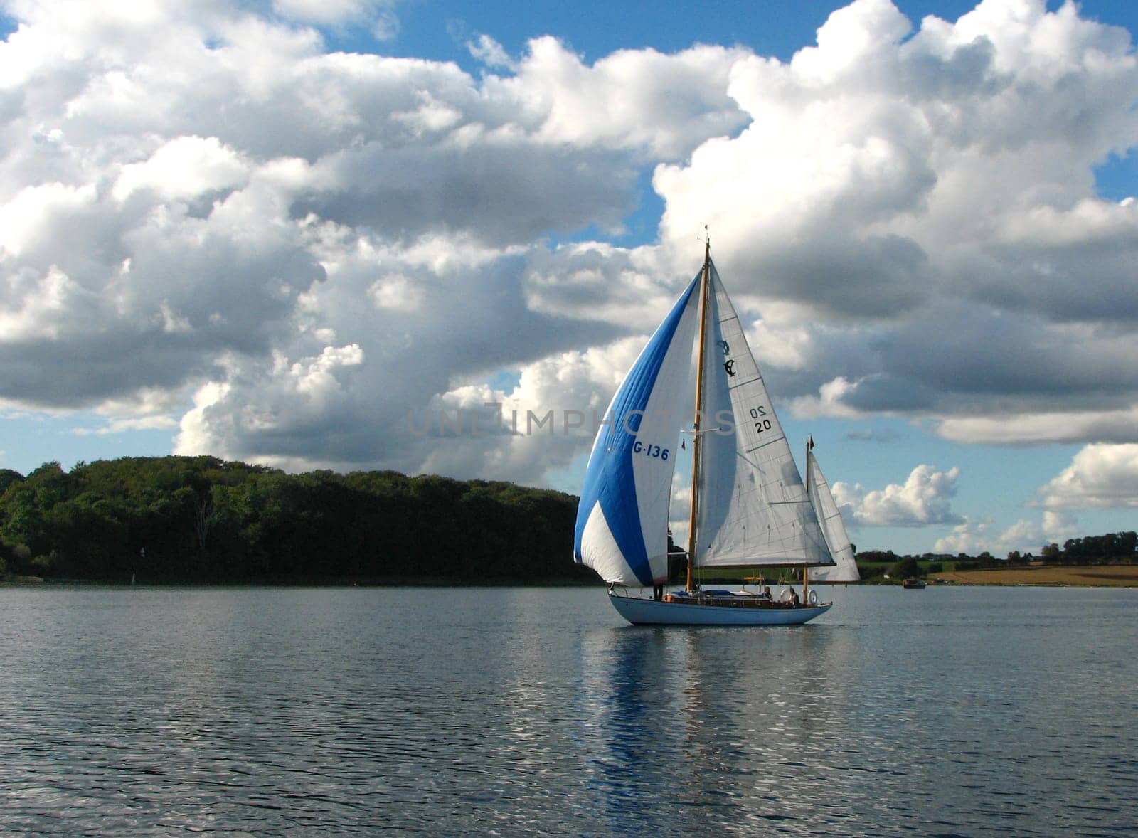 In the doldrums in the Alssund off Sönderborg/Denmark.