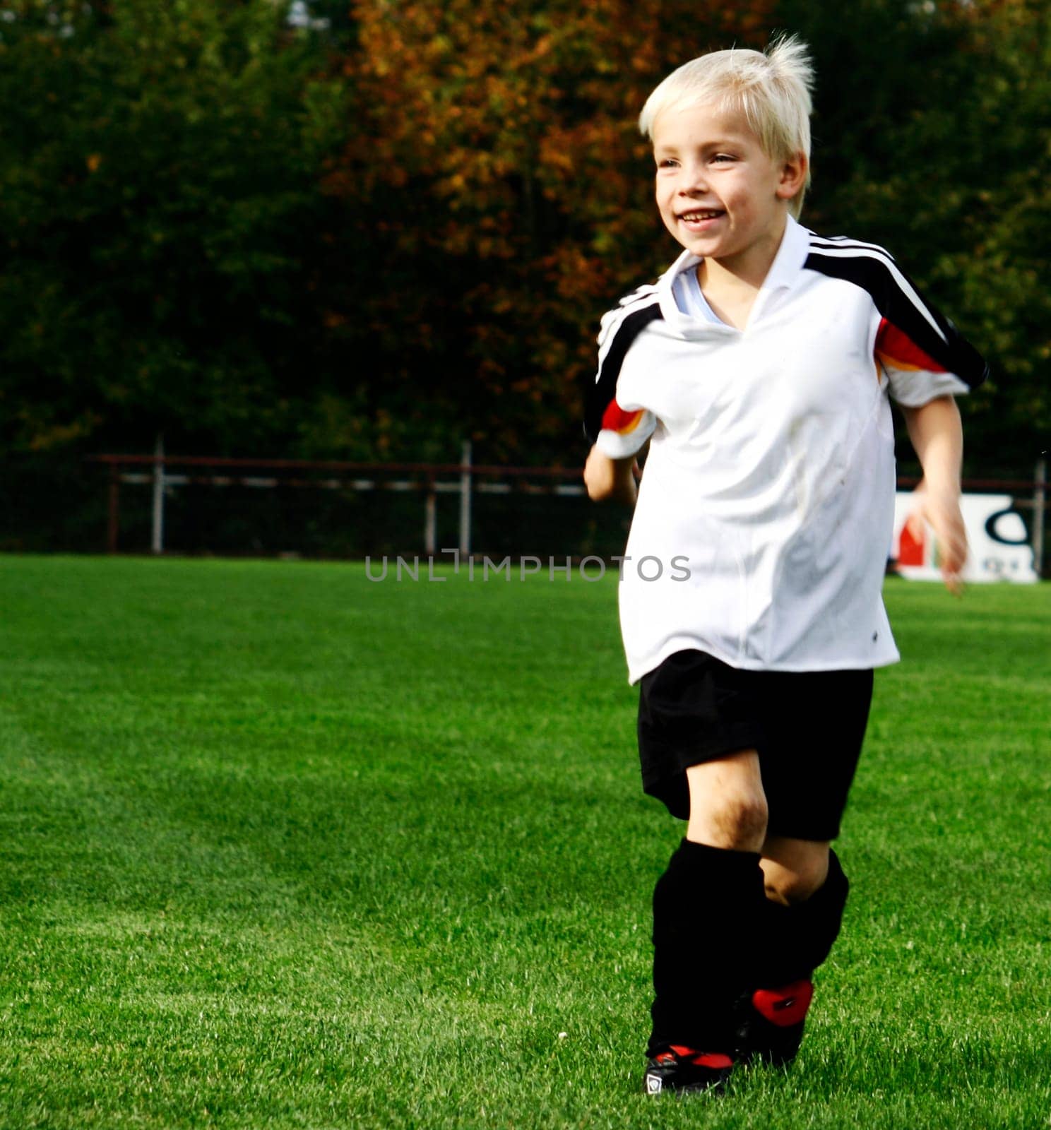 Photo in the series of shots "Football photos autumn 2005"""