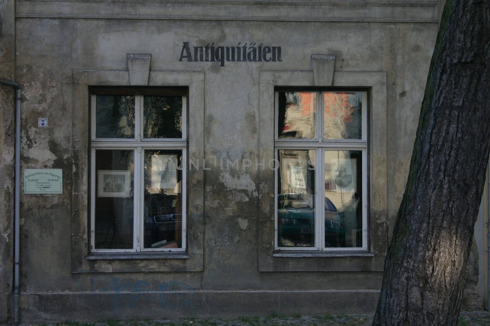 Facade of an antique shop in Postdam (Brandenburg),Lindenstrasse
