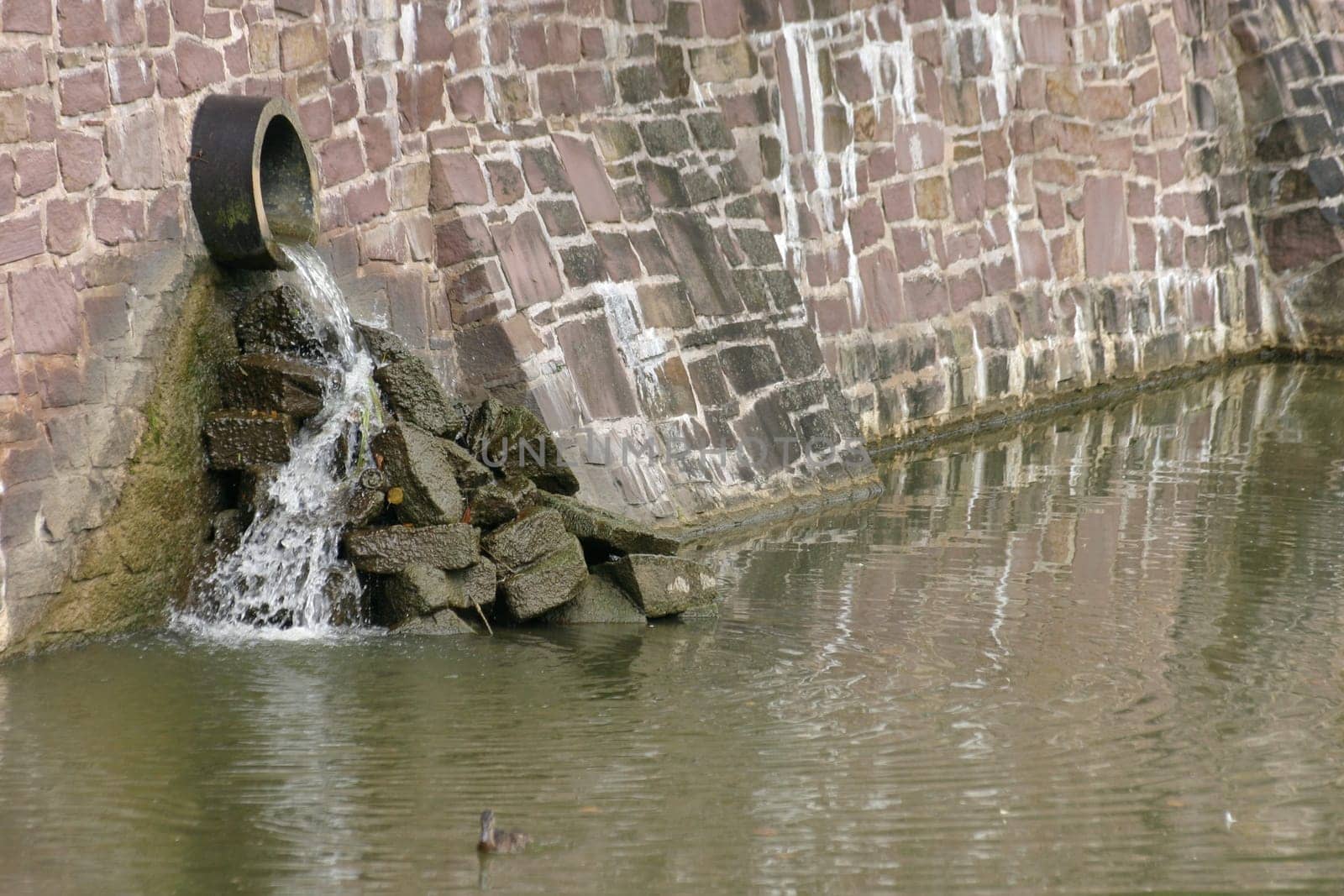 Water inlet