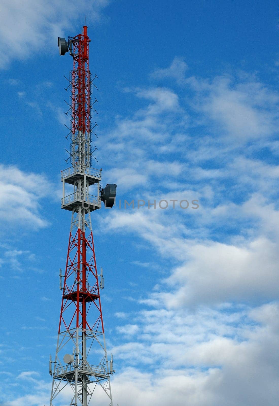 Transmission tower