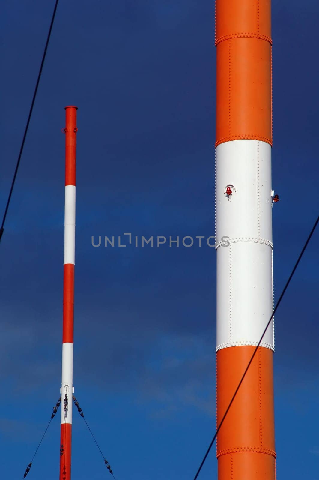 Transmission tower
