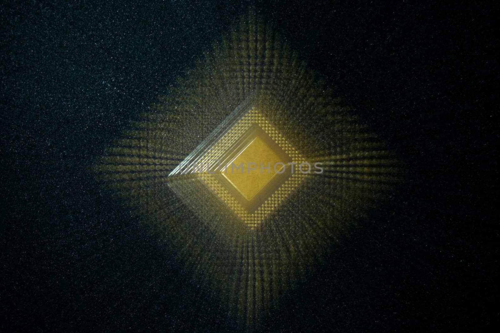COM013