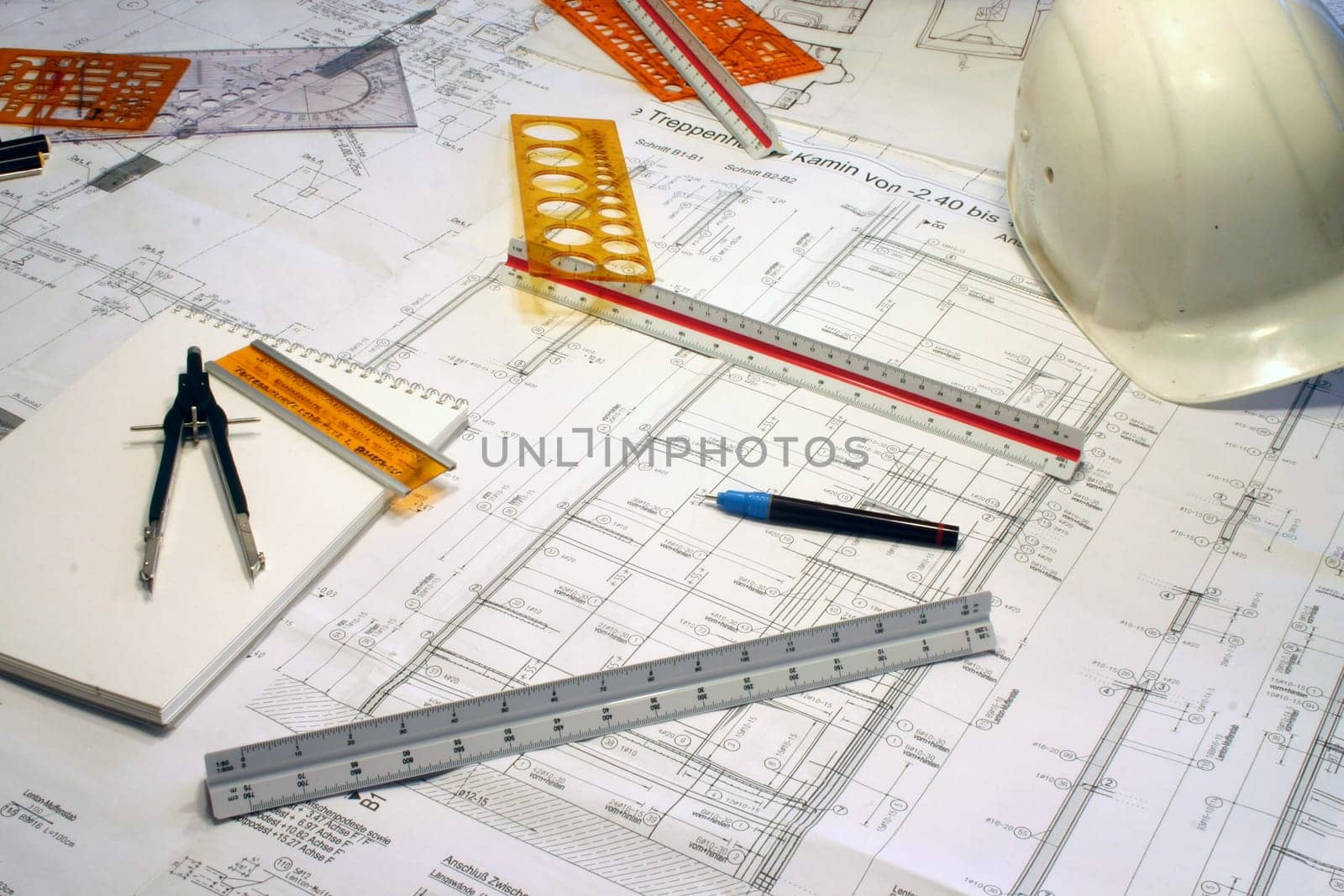 linear and criss-cross