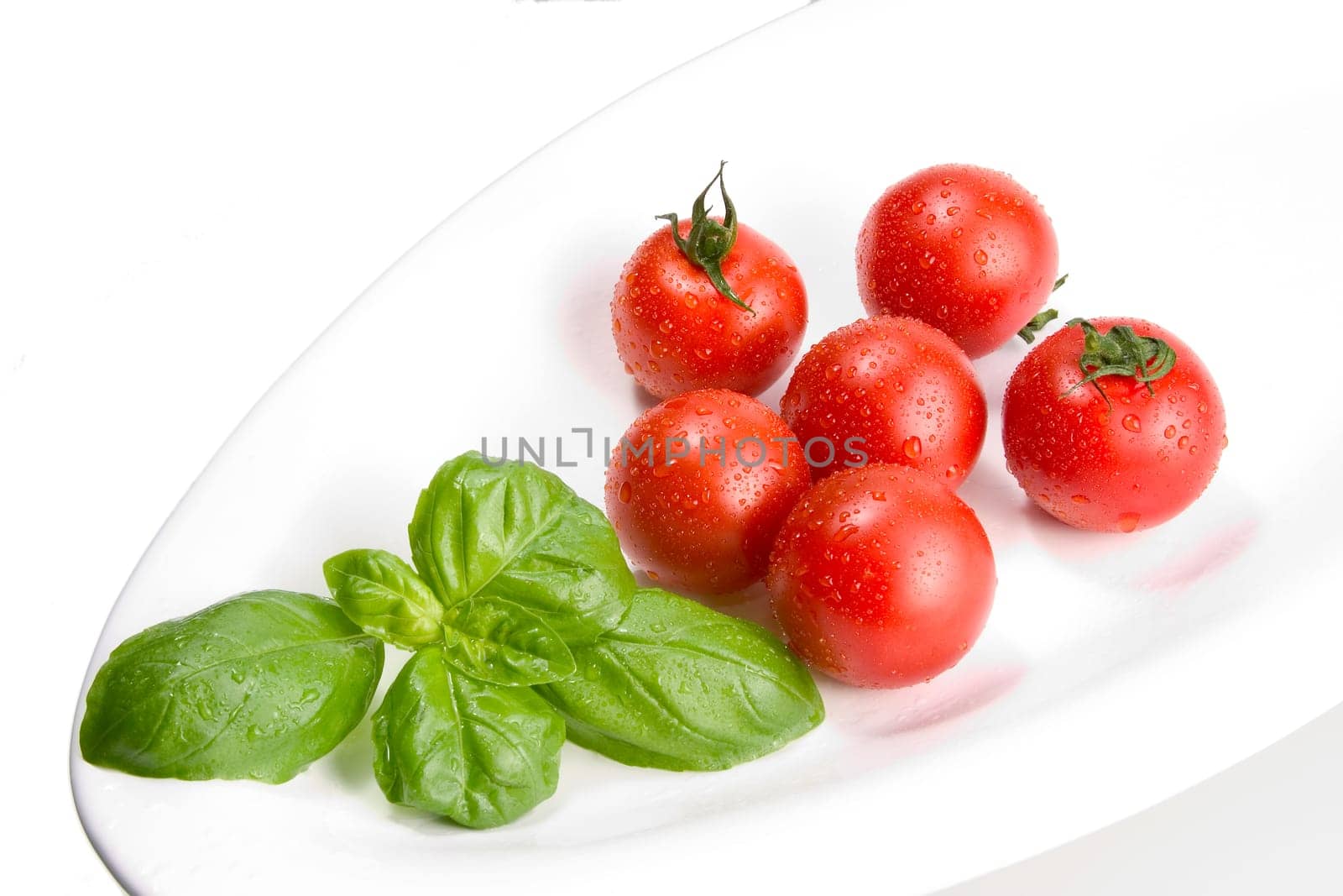 Tomatoes with basil 03