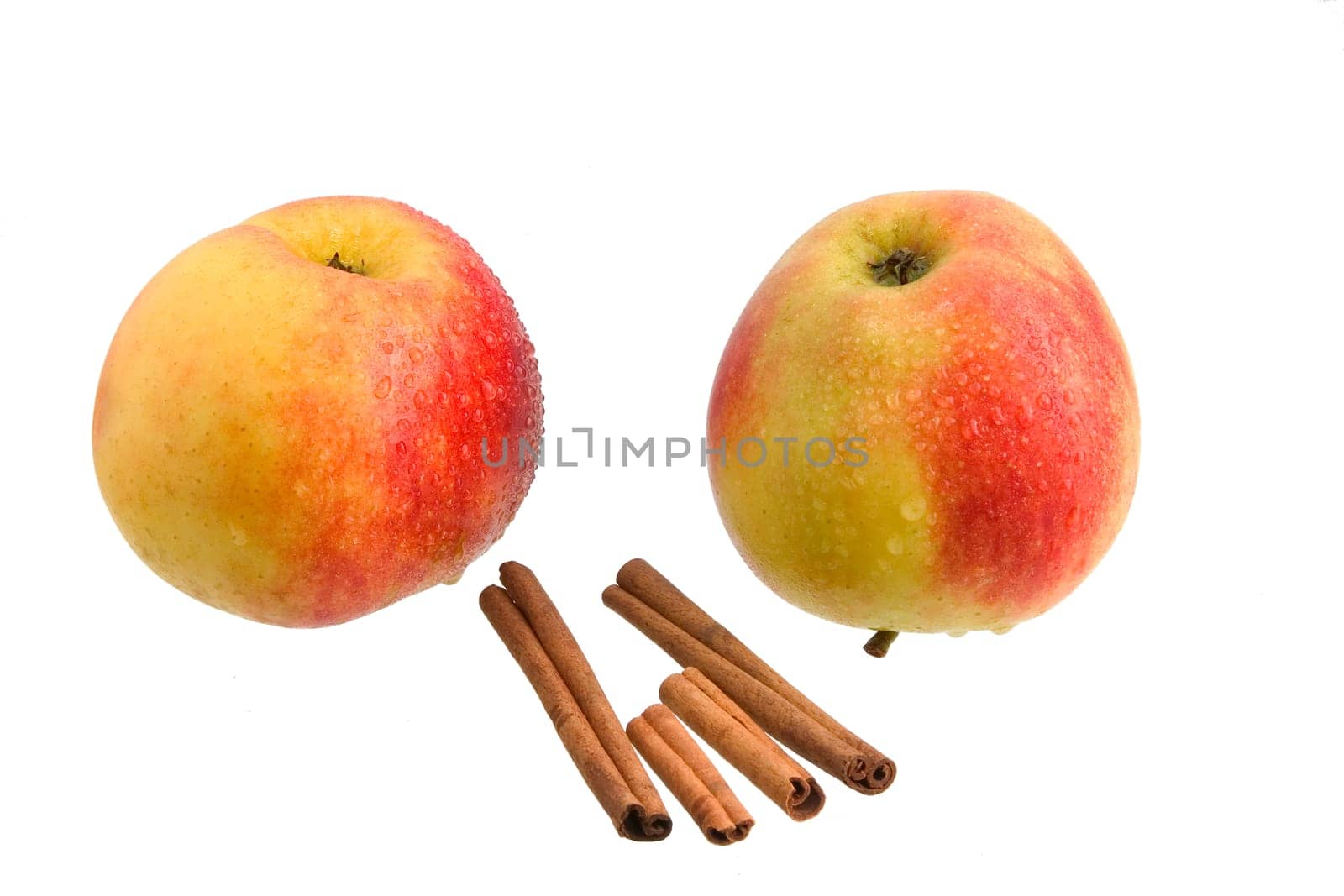 Apples with cinnamon