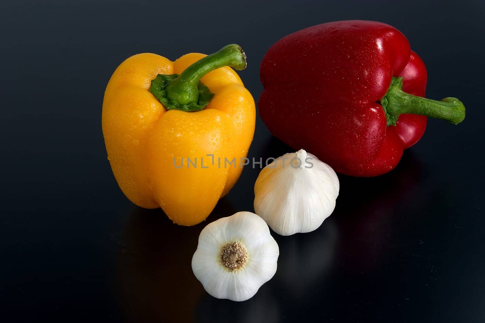 Bell pepper garlic 01