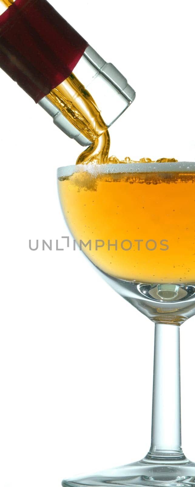 For whatever reason the glass doesn't have a rim,I kind of like it. :)