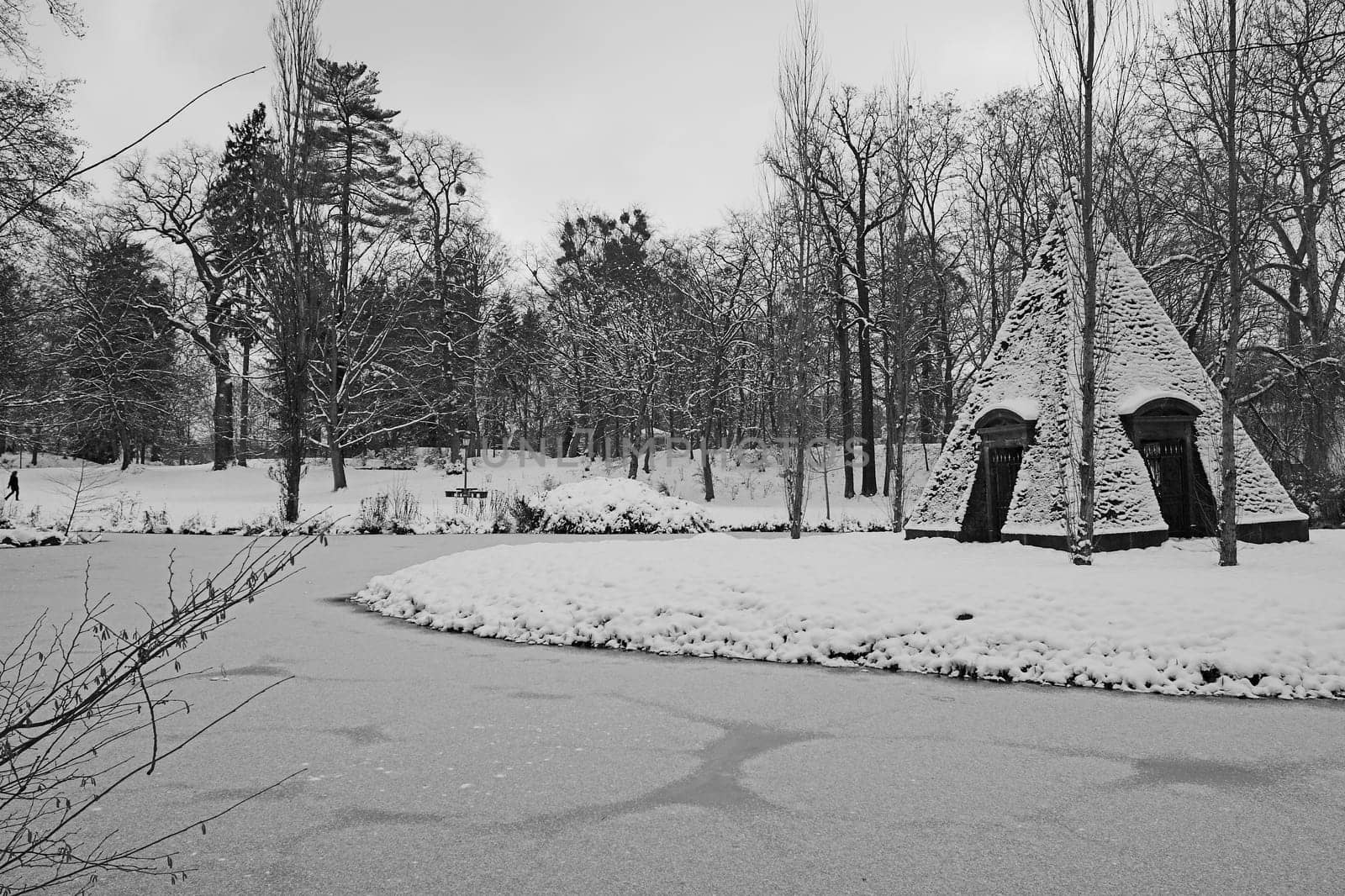 Wilhelmsbad in the Snow Prison
