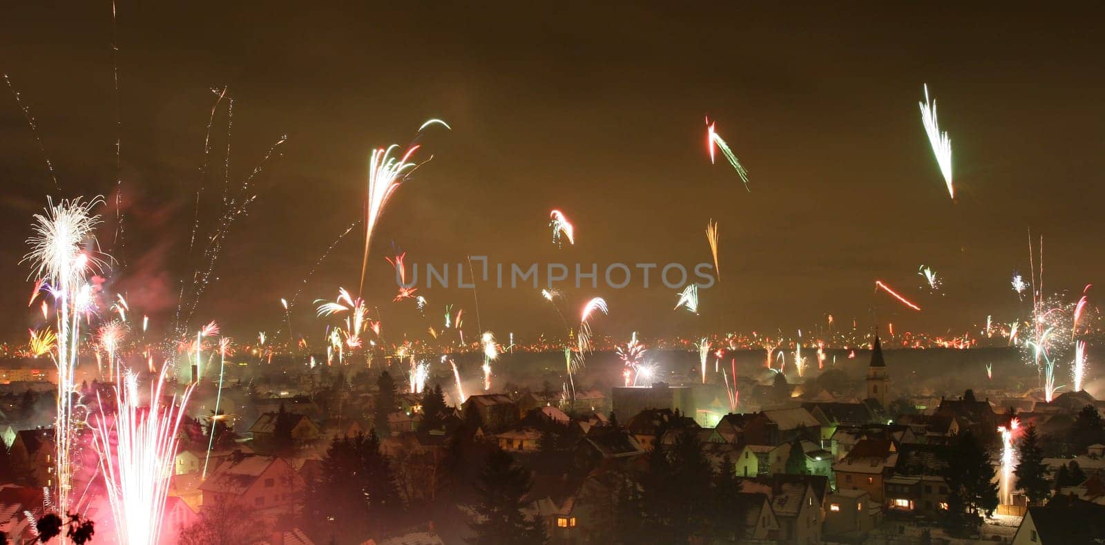 New Year's Eve 2005 - 2006  After a few beers and champagne I put it on the balcony with the cam and held on it. Frankfurt am Main can be seen in the background.   Happy New Year!!!!!!!!!