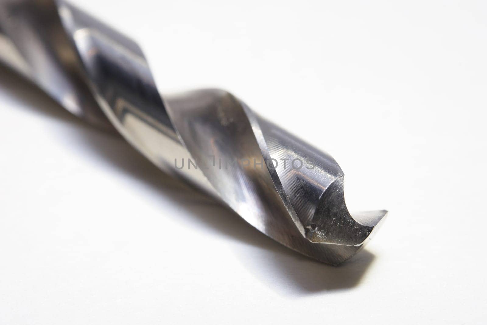 Metal drill bits