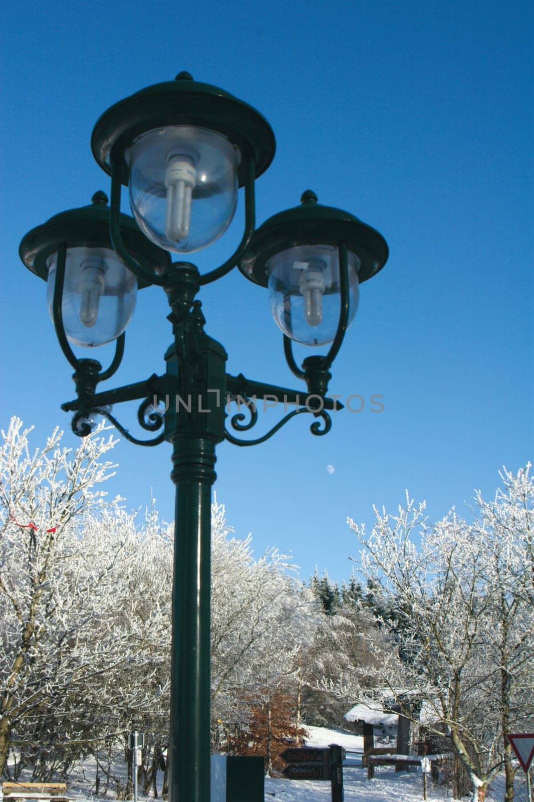 Energy-saving lamp