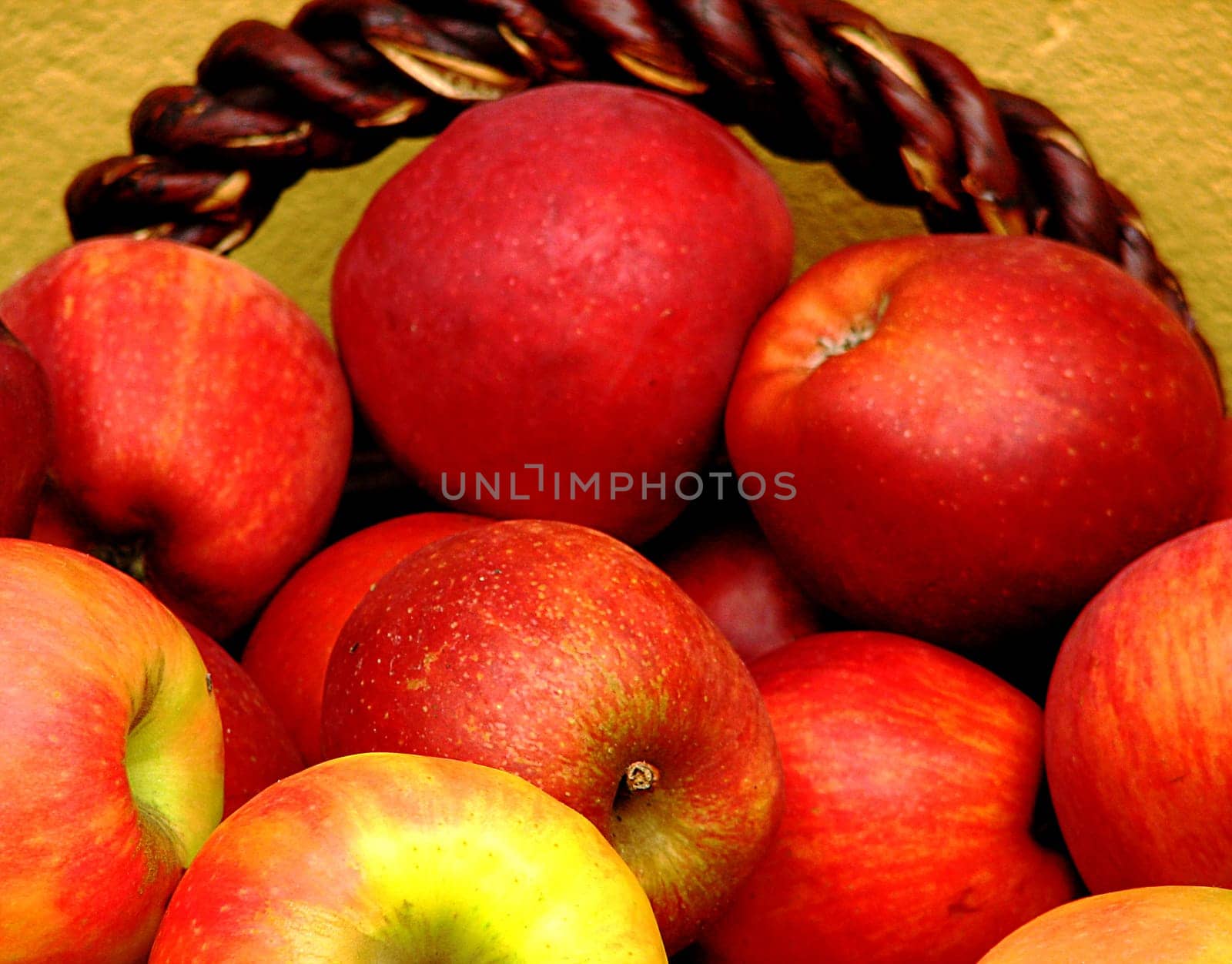 Apple basket
