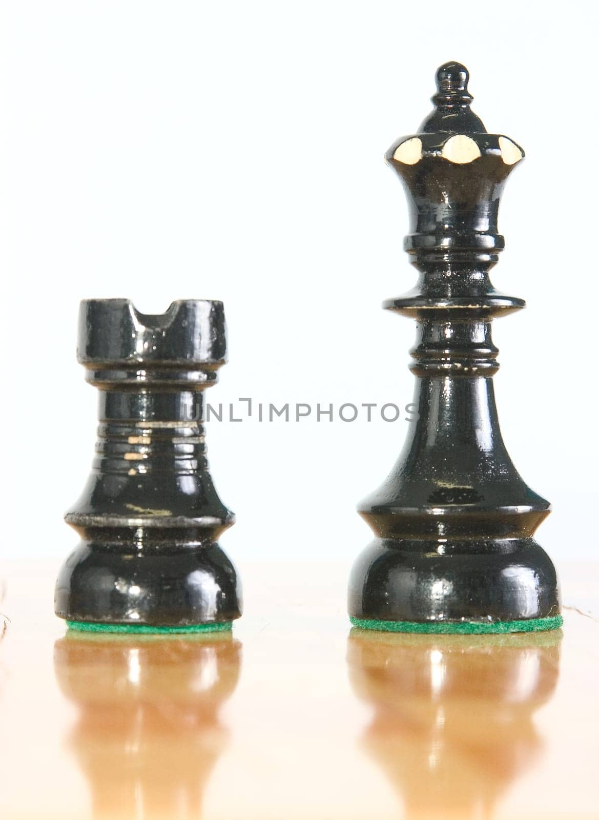 Queen and Tower 03