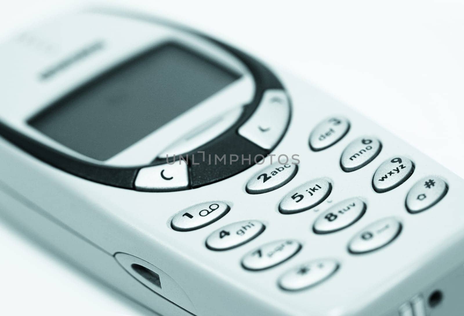 (mobile phone) or (cell phone) or (mobile phone people)