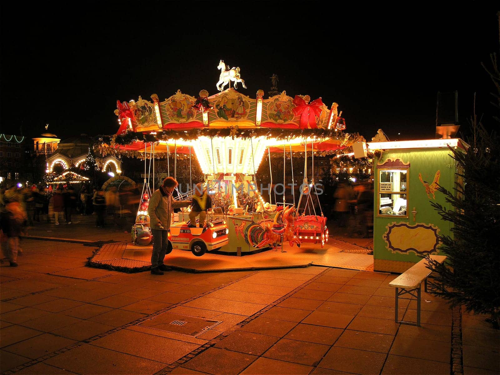 Stuttgart Christmas Market 3264 x 2448 pixels