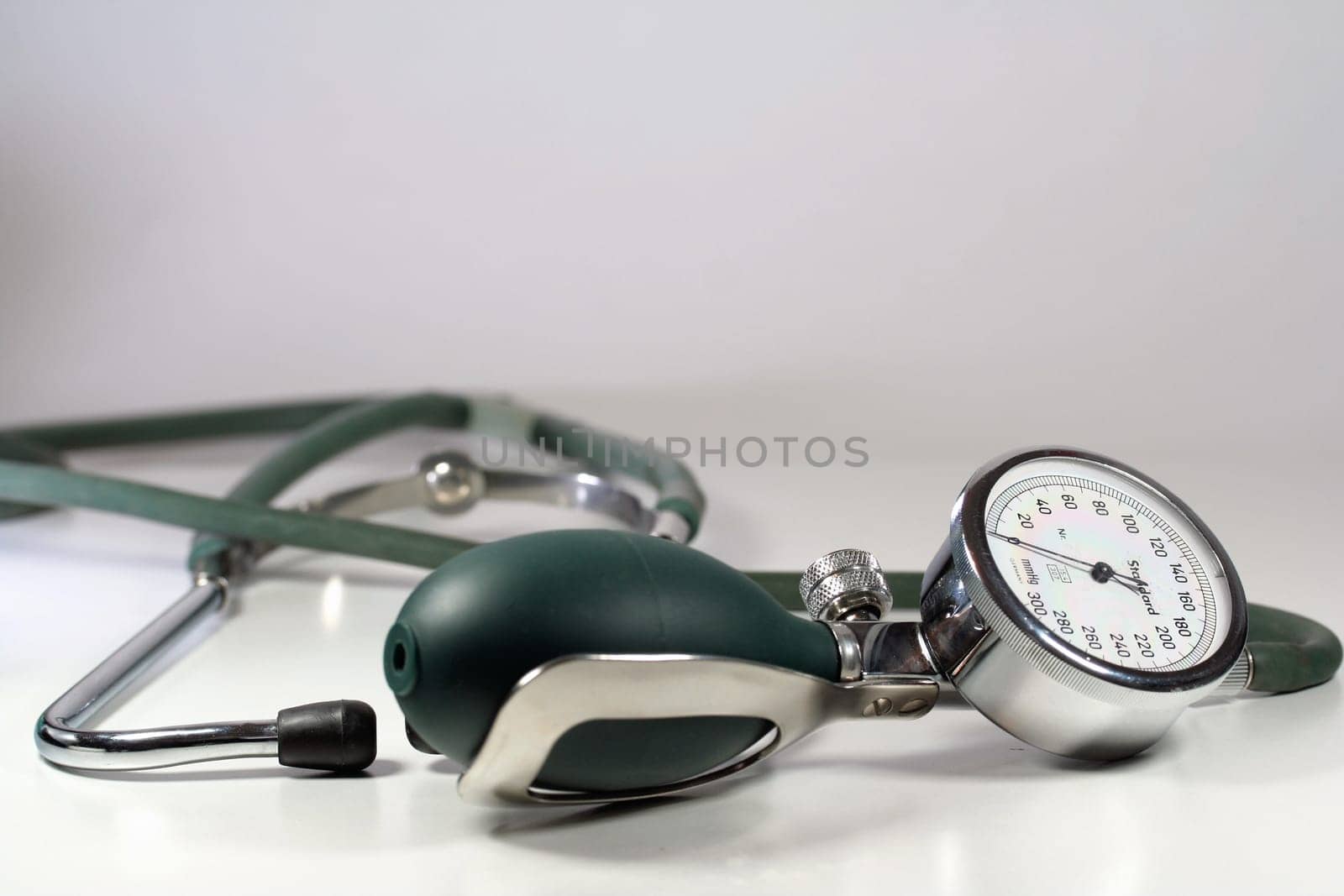 measure blood pressure