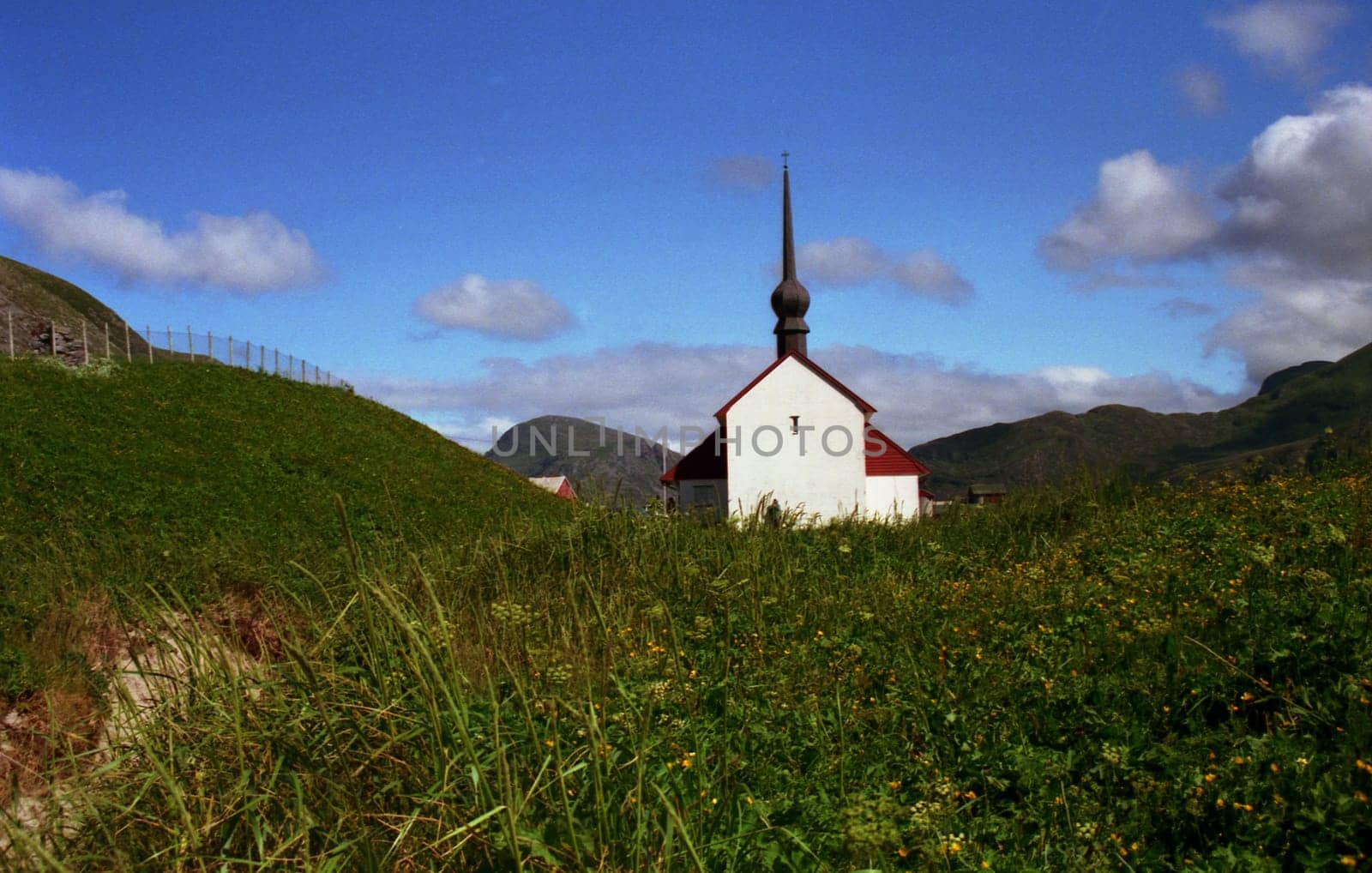 This picture is also a bit older and one of my beautiful holiday memories. On Stadlandet in Norway (Western Norway) you will find this pretty building