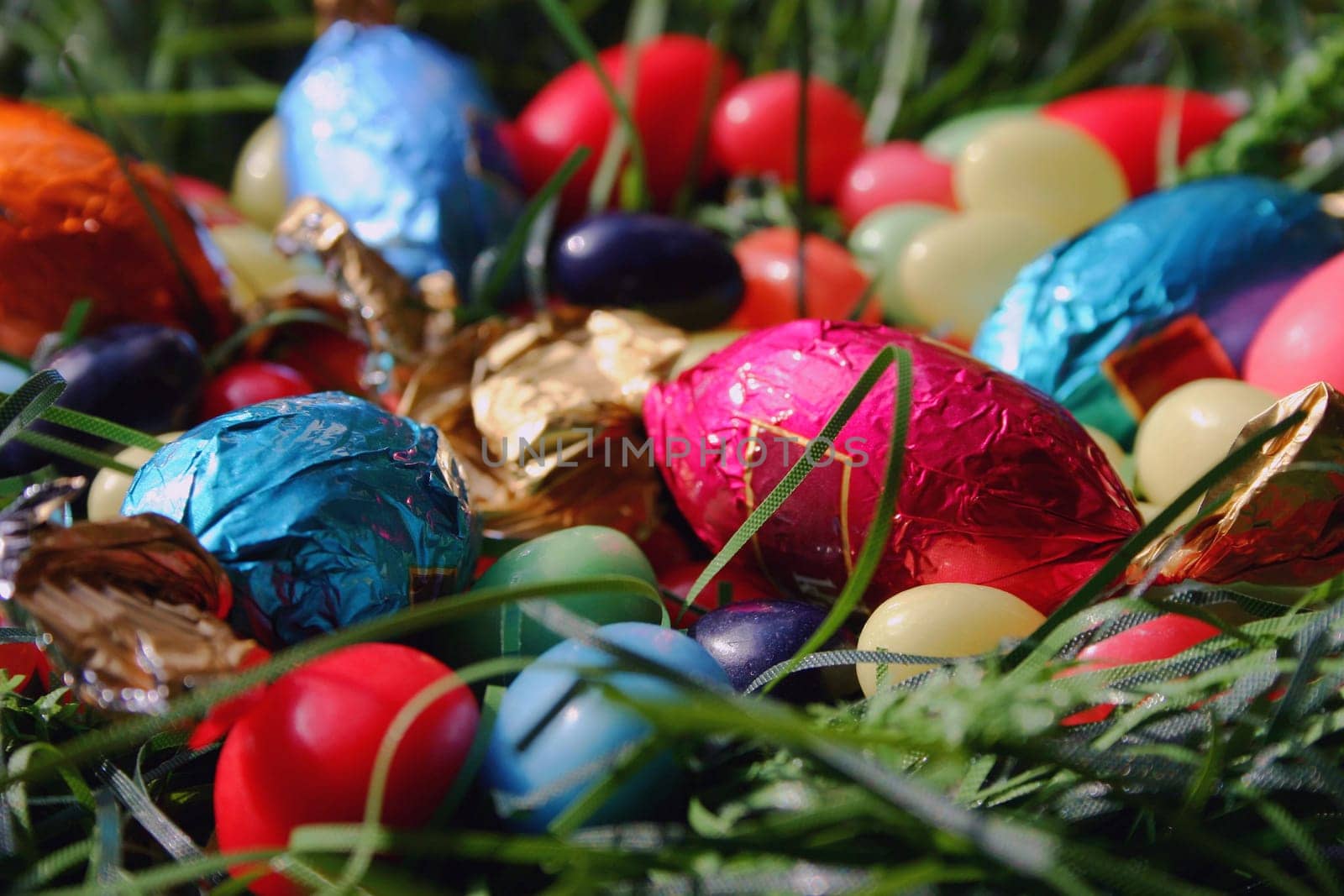 And even more colorful eggs... I'm already in the "Easter frenzy""...:-)"