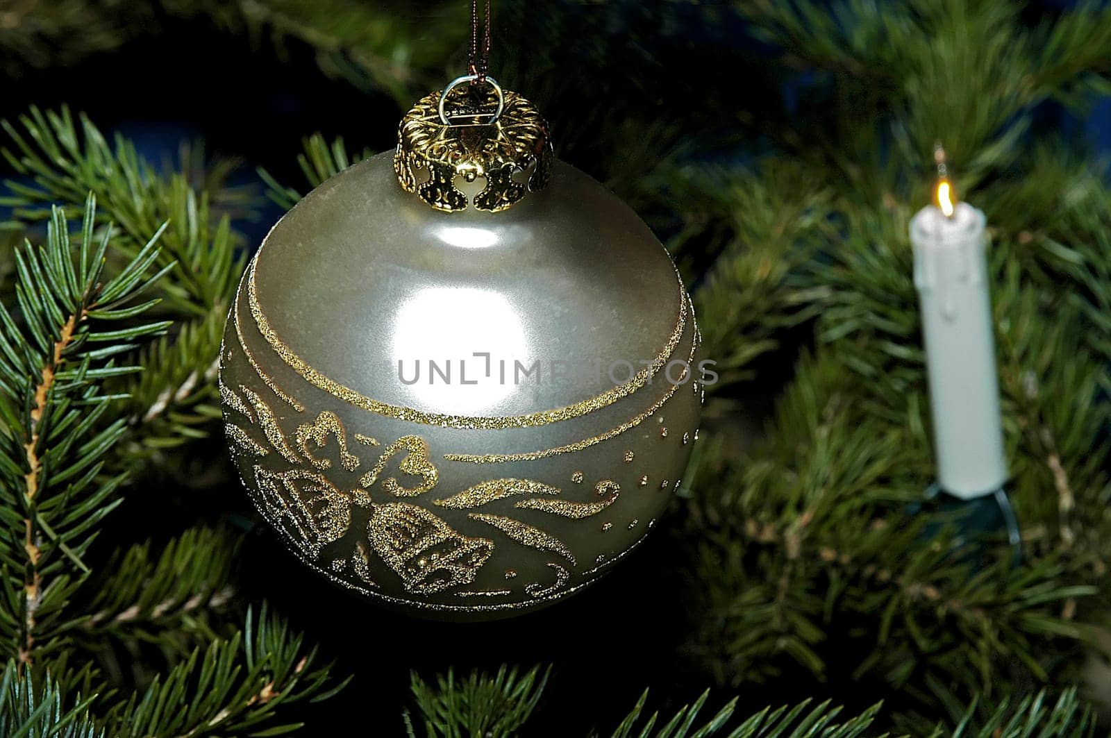 Christmas bauble 1