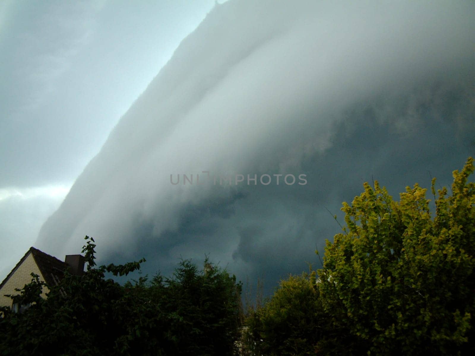 The front of a violent storm and thunderstorm outbreak