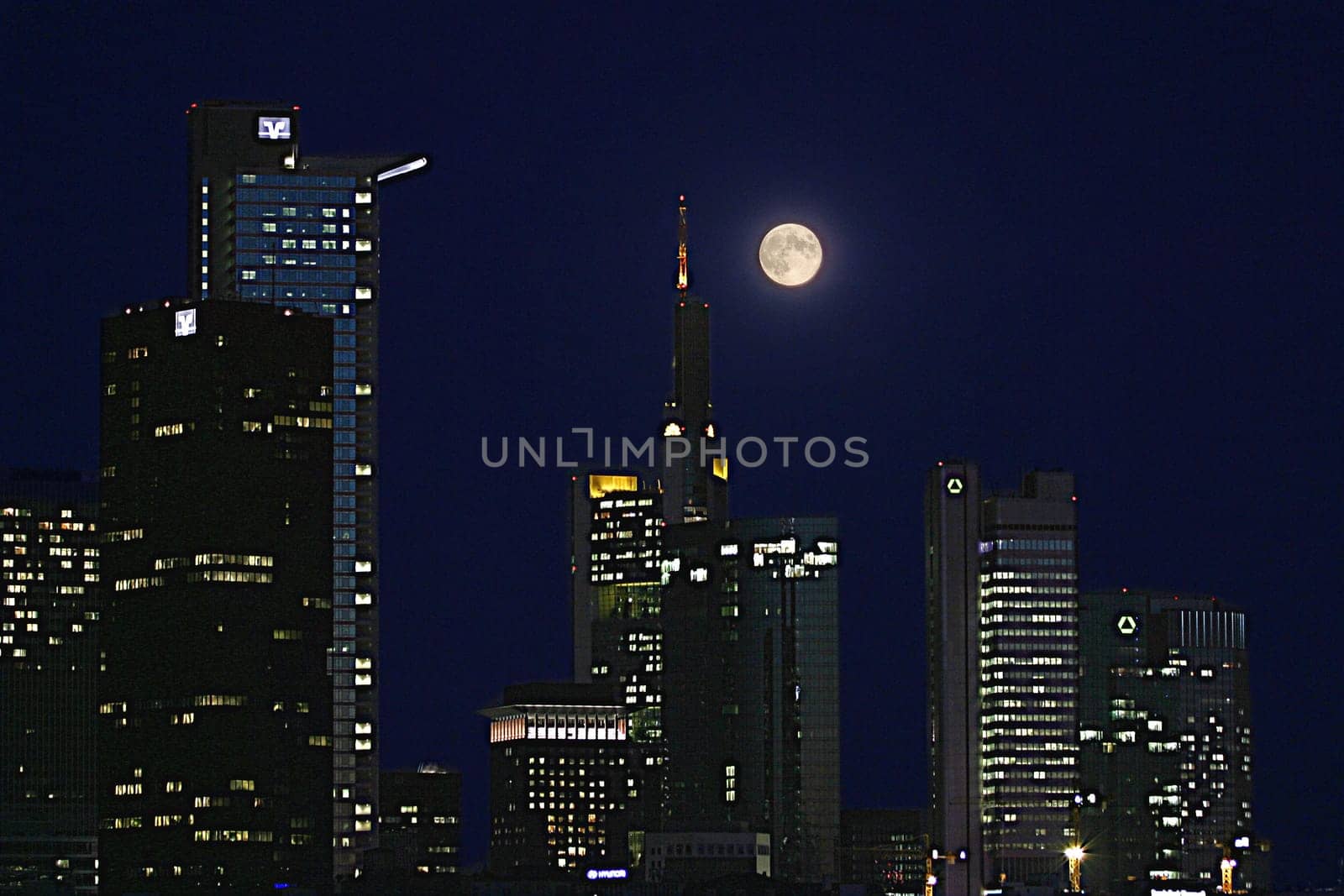Taken in October 2005 from the Emser Bridge.