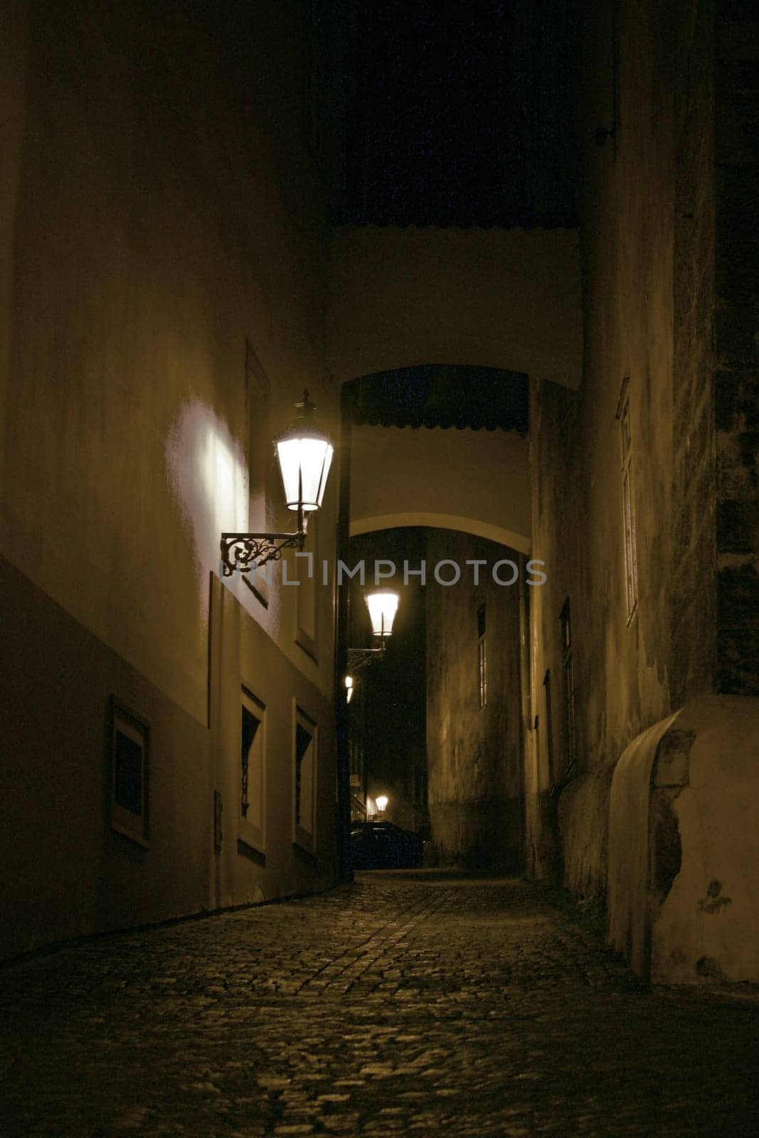 Steep alley