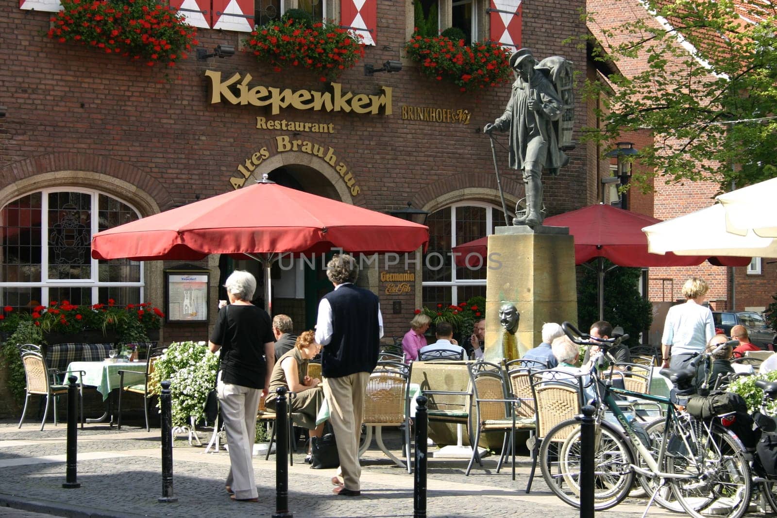 The Kiepenkerl (restaurant and monument) in Münster - a popular meeting place especially in summer!