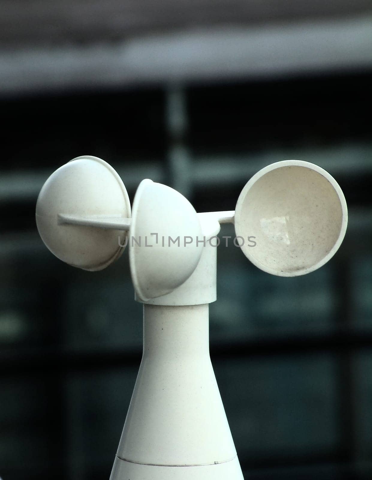 Anemometer