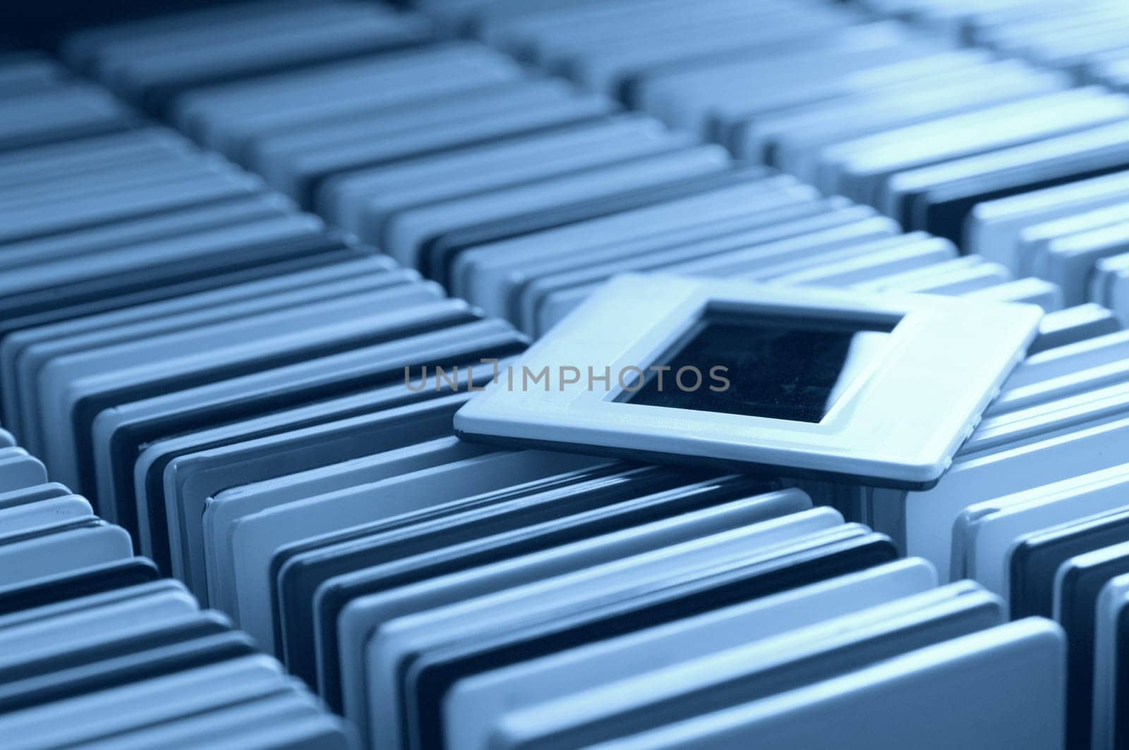 Slide Frame 06