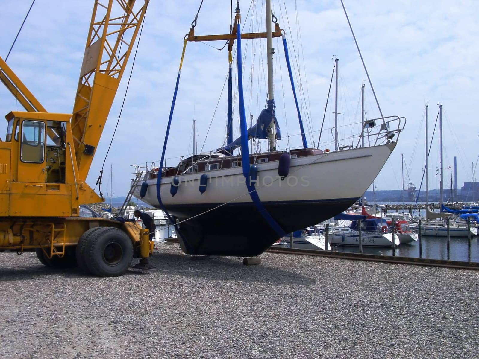 Soon it's that time again! Sign me off for a week,it will be sanded,painted and polished. Then it's the crane date. The crane retrieves the ships from the trestle,a frame made of iron or wood,and puts the ships into the water. Always an exciting thing