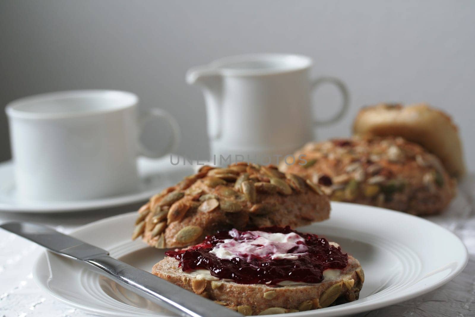 Breakfast with wholemeal rolls