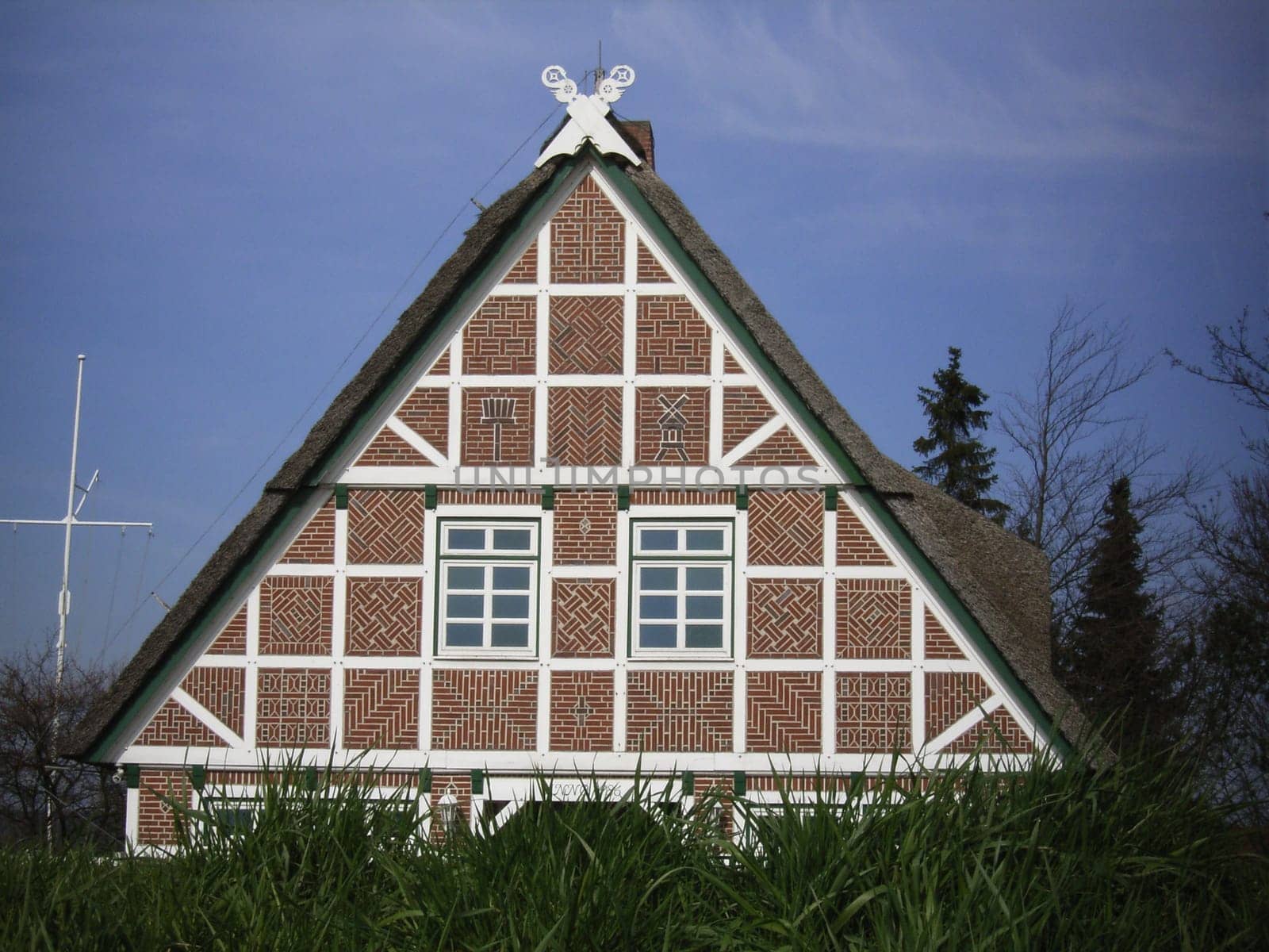 Half-timbering on the dike