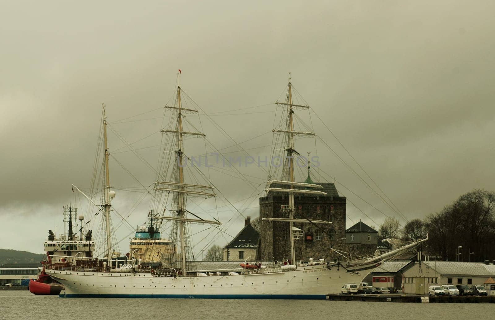 When we were in rainy Bergen,the Staatsrad Lehmkuhl was just in her home port and was being prepared for the season. She is the largest sailing barque in the world and one of the oldest windjammers. The German School Ship Association left the ship