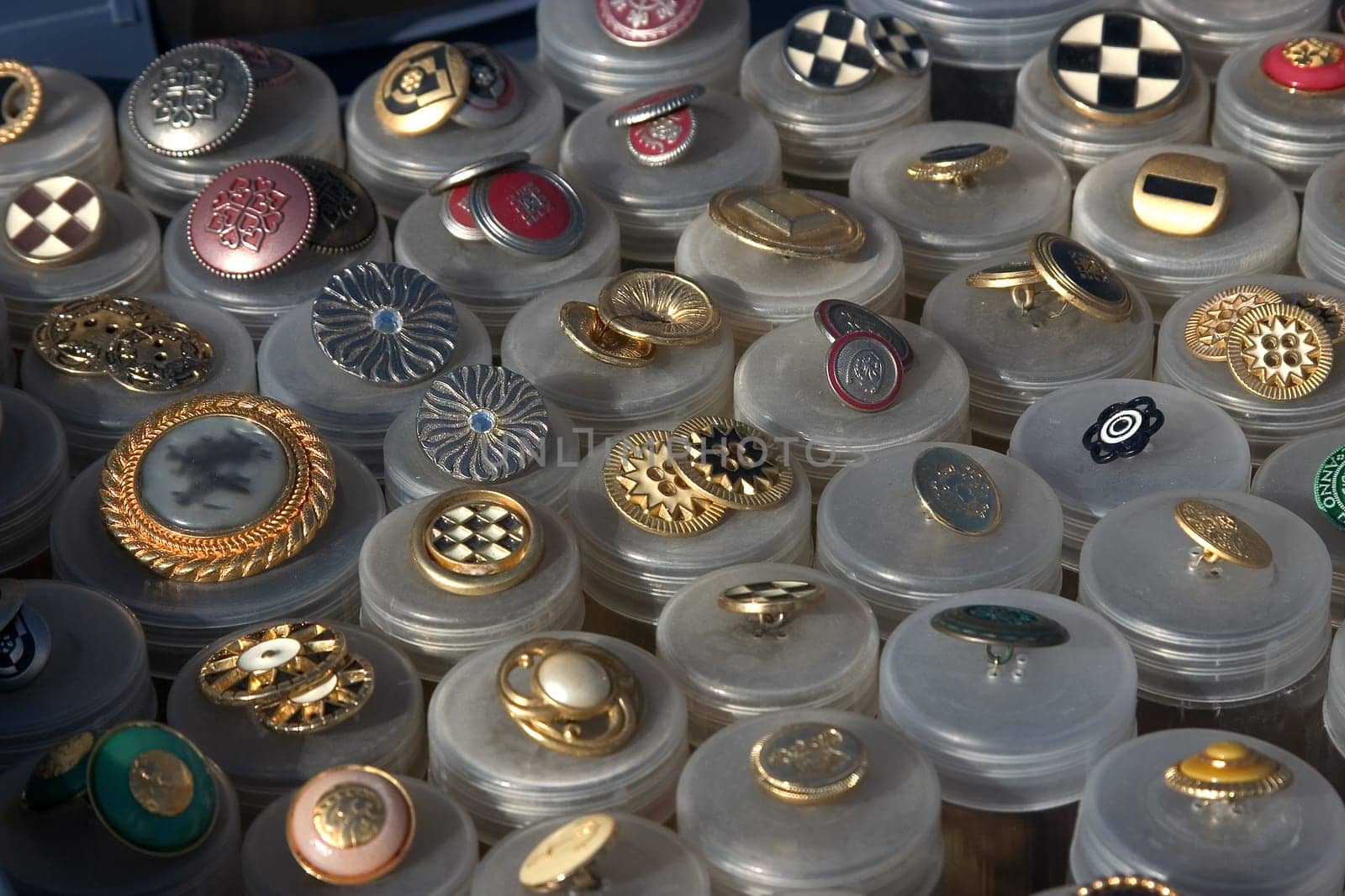 Button sockets