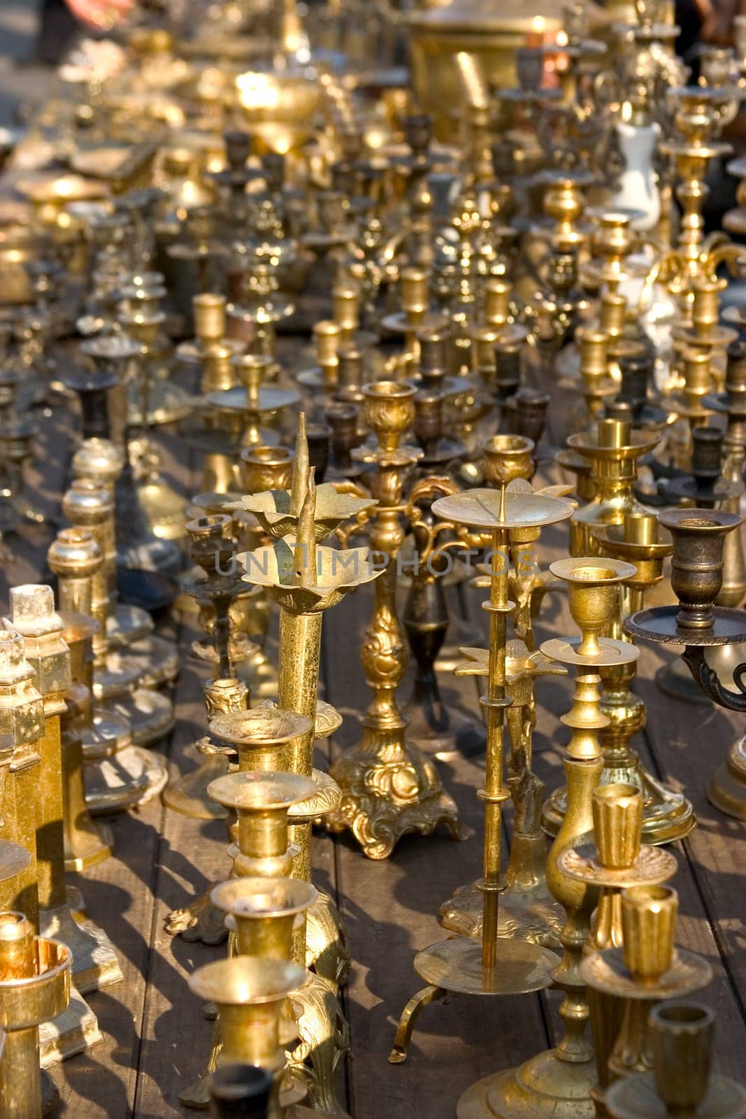 Brass plunder