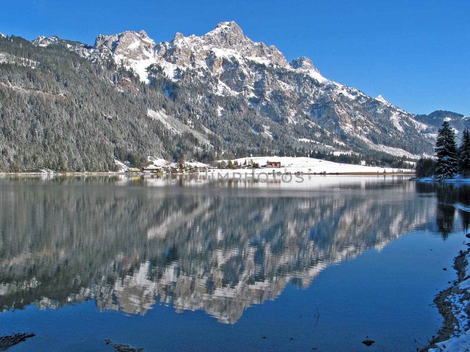 Haldensee in the Tannheimer Tal ( Austria )