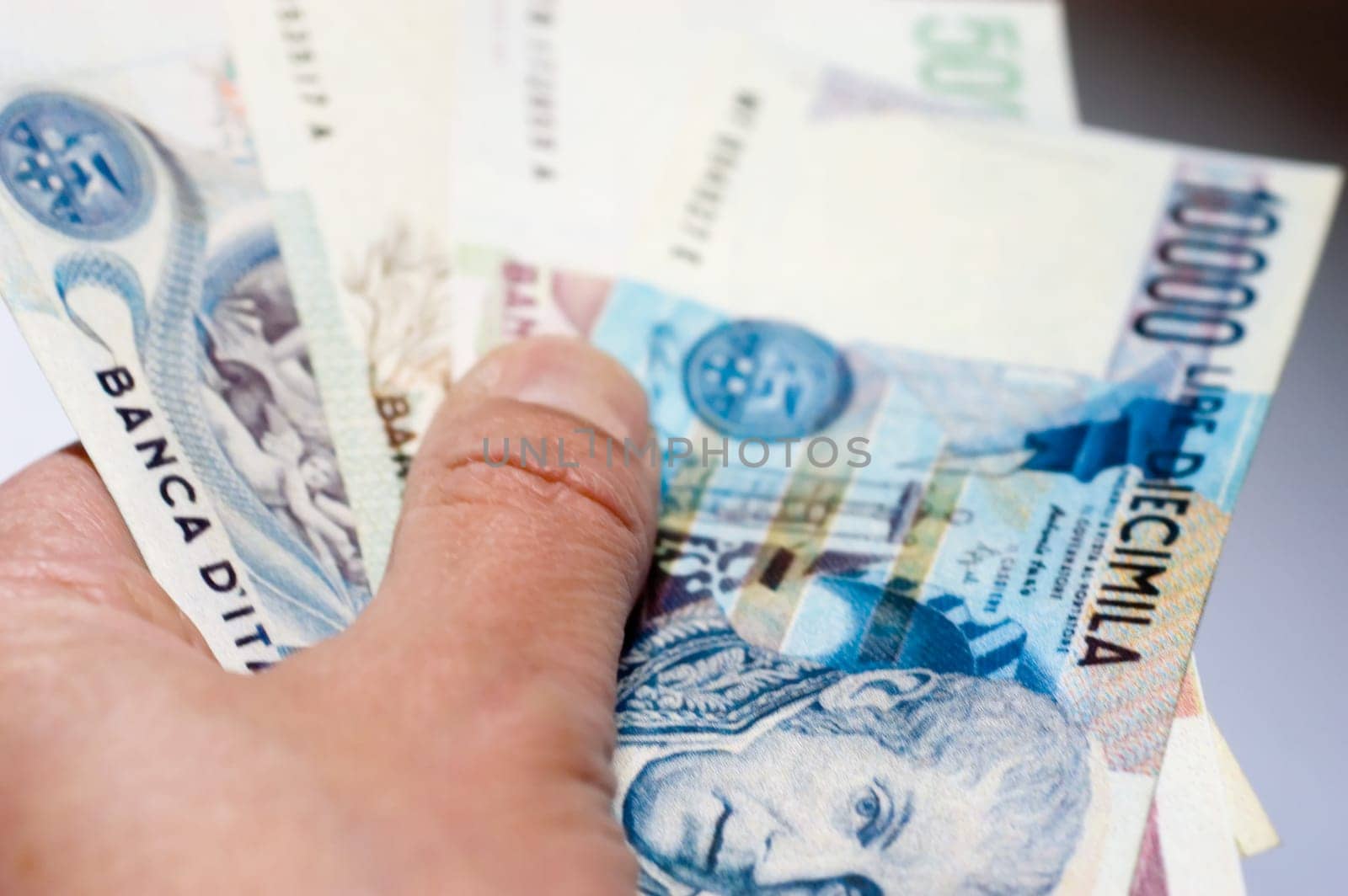Banknotes 01