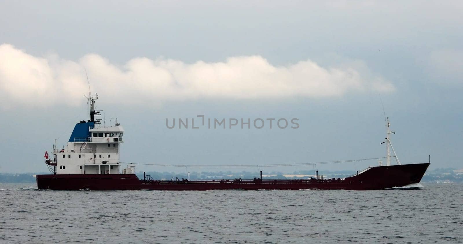 Orakota Description: ORAKOTA  IMO No: 7827330,Ex: Dakota I,Built: 1/1981, Type: Chemical Tanker,SubType: Veg Oil,Flag: Denmark,DWT: 2,578,Draft: 4.85,Builder: Meltem Beykoz Tersanesi,GT: 999,LOA: 84.99,Owner: Simonsen M.H.,Beam: 13.03,Speed/Cons: 12.