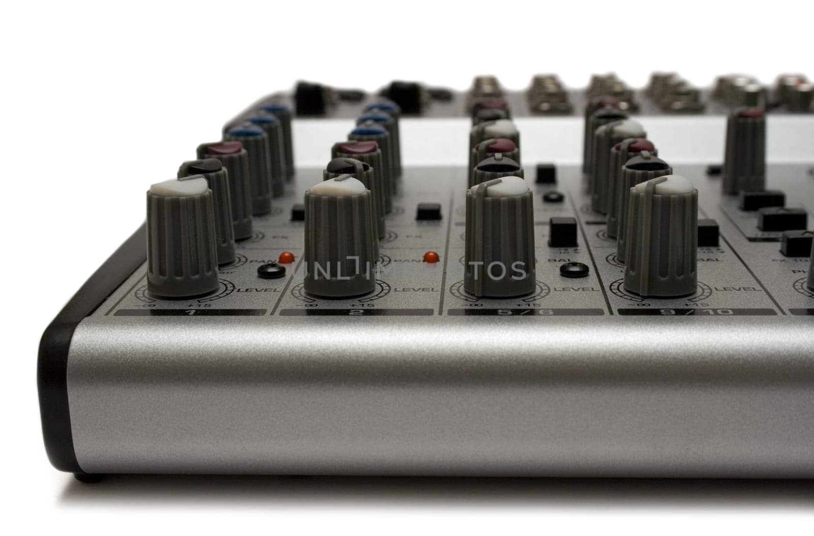Mixing console