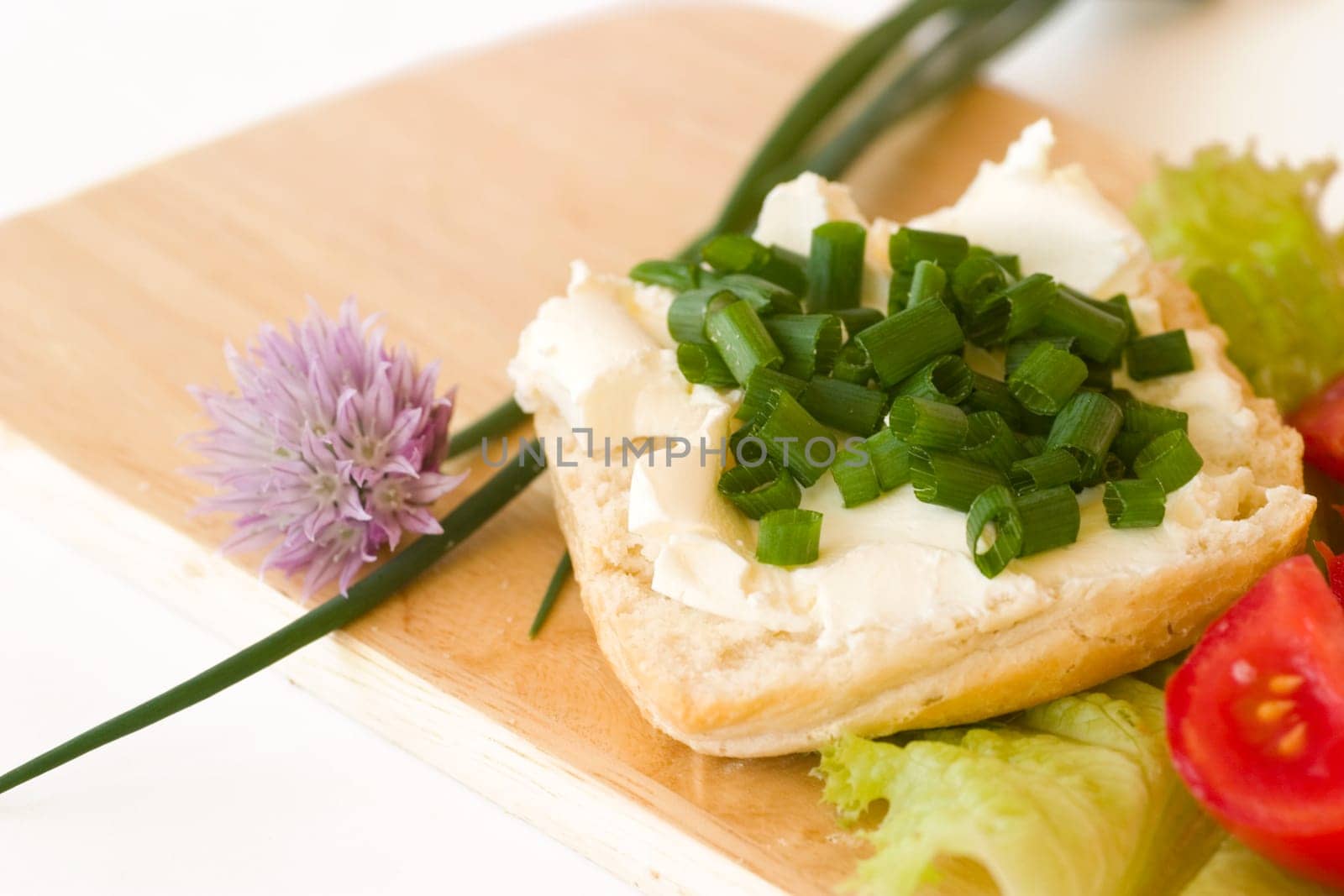 Cheese rolls with chives