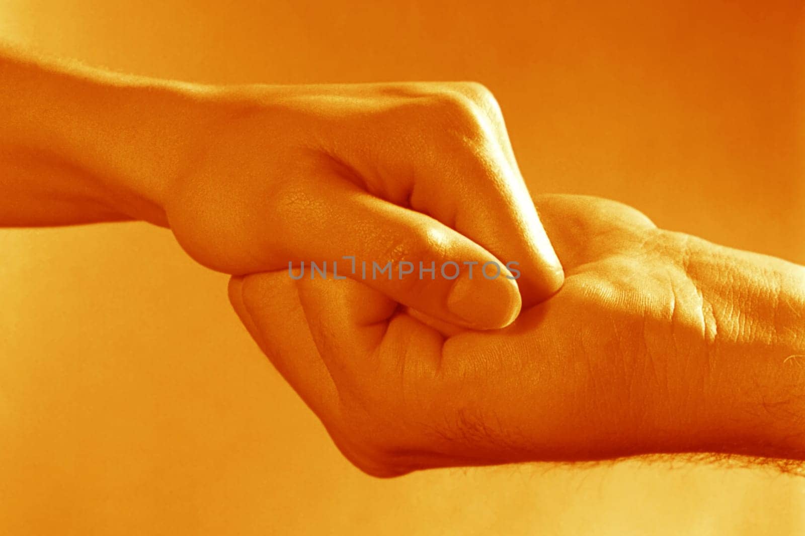 Hands1