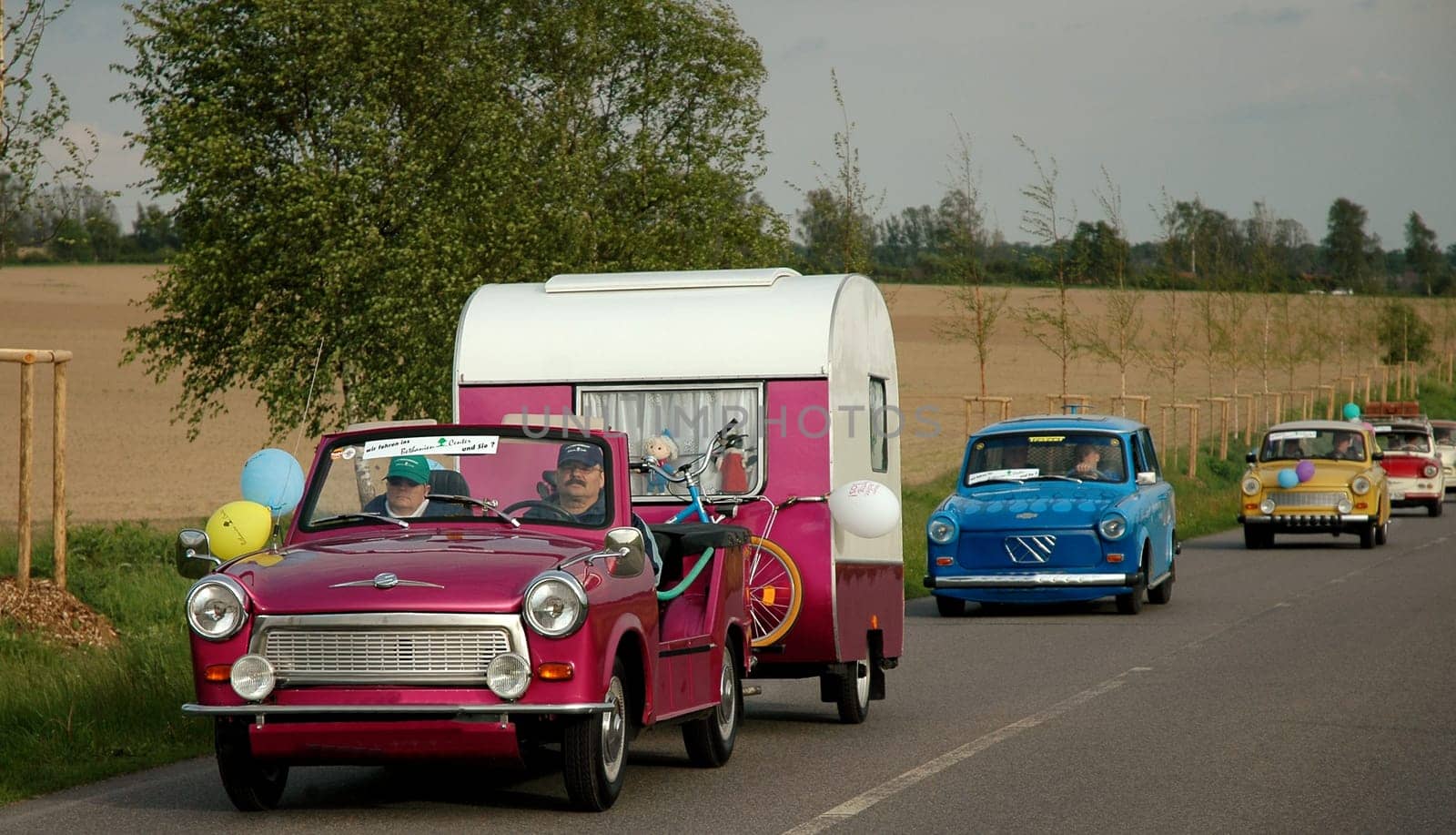 Since dear Anja has chosen this Trabbi and wanted to have it,she should get it today as a small gift for Pentecost .....