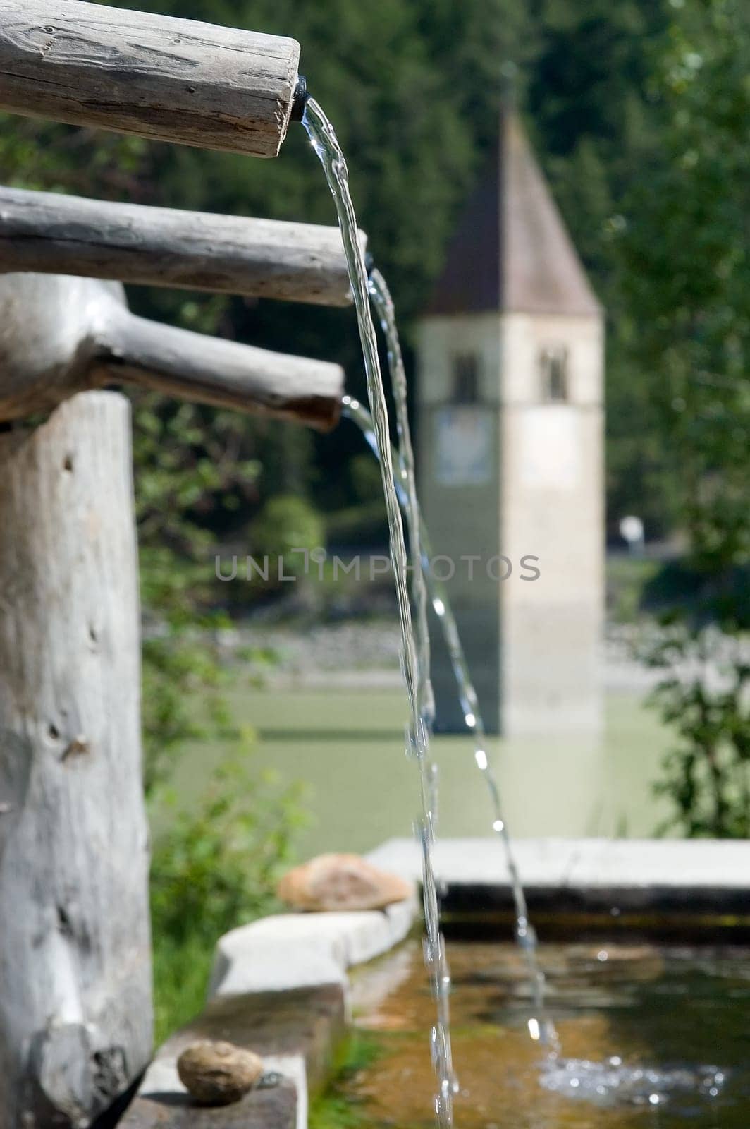 Lake Resia 02
