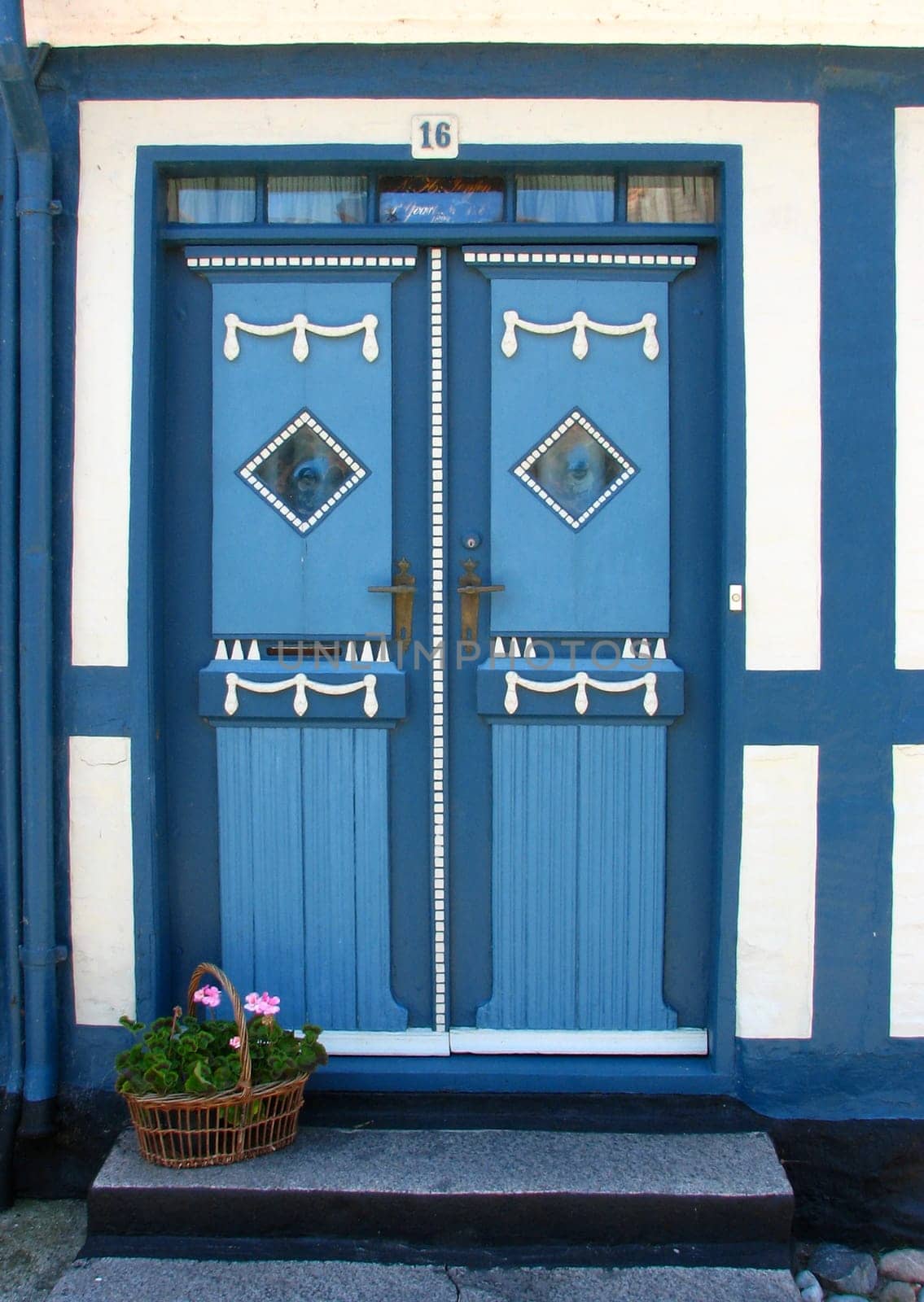 For Hannsel,I know he loves old doors.