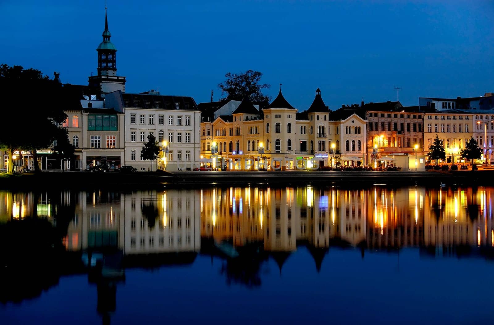 The city at night,seen from the Pfaffenteich.