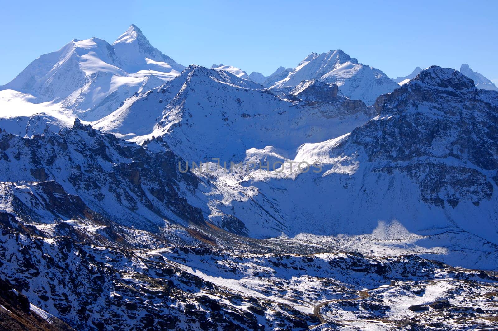 Weisshorn (4505 m),Le Diablons (3609 m),Matterhorn Valais Switzerland