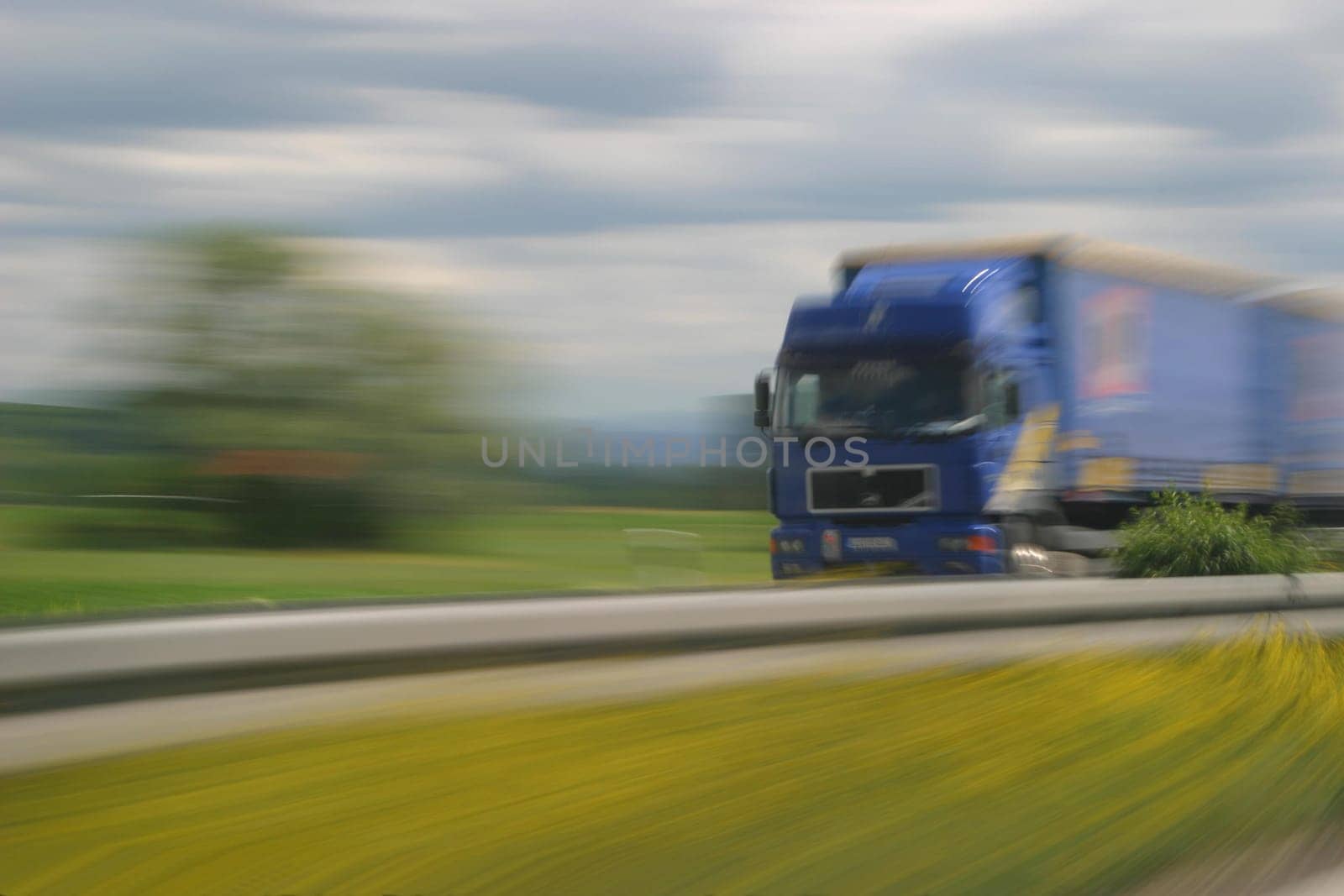 Trucks on the move 4