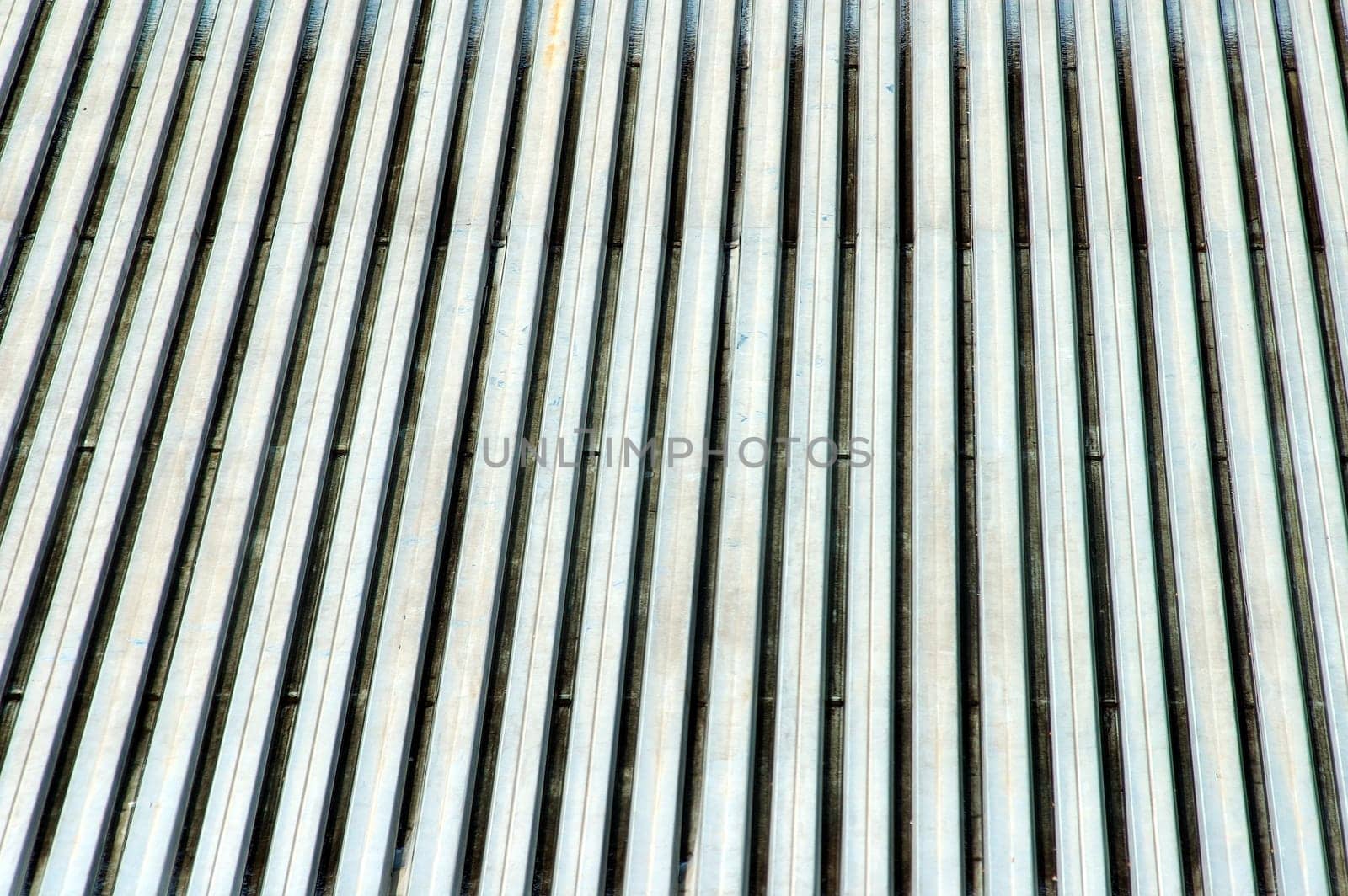 Hoarfrost-covered metal grille