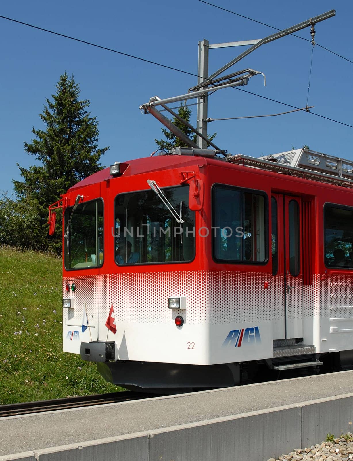 The Rigi,the unique relaxation and adventure paradise with a fantastic view,is the most popular excursion mountain in Switzerland. The Rigi Railway,as the first rack railway in Europe,leads from Vitznau up to Rigi-Ku with a maximum gradient of 25%